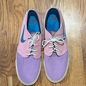 Nike Pink and Lavender Casual Shoes
